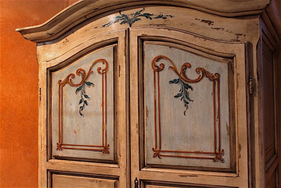 Armadietto dipinto - immagine 3