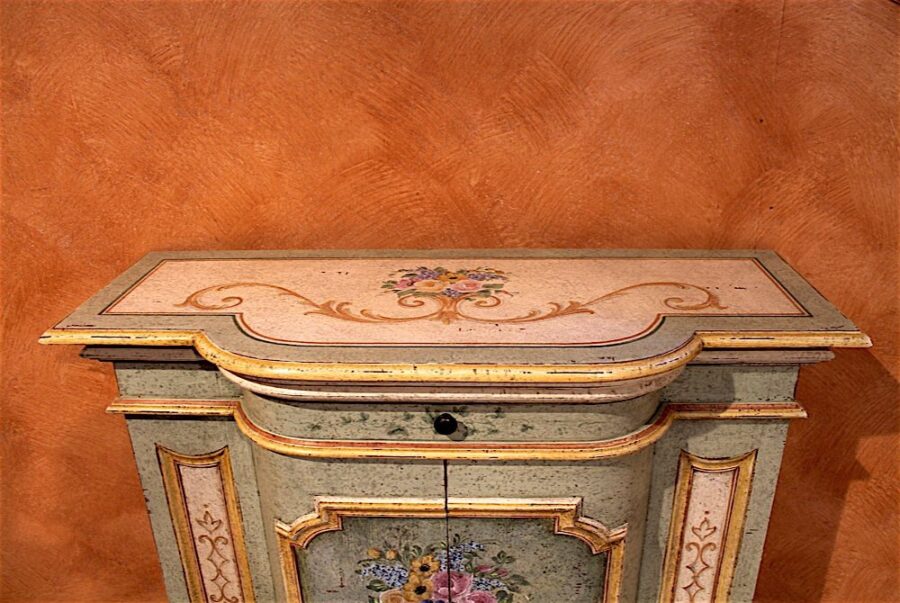 Credenza laccata - immagine 3