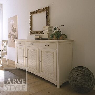 Credenza Naima laccata bianca